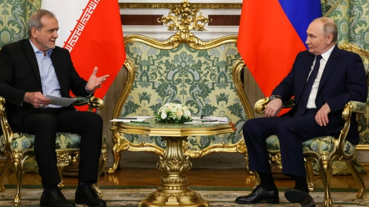 Putin, Pezeşkiyan ile telefonda görüştü