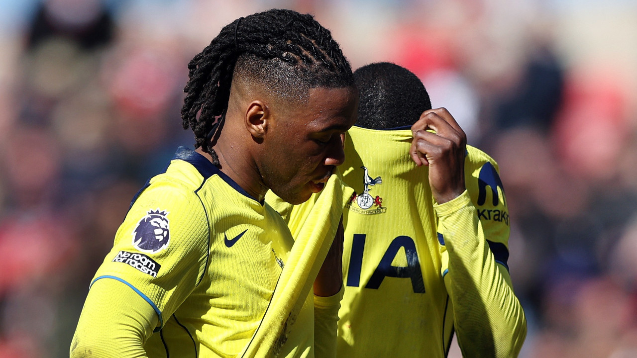 Tottenham yıkıldı: Küme düşme hattına geriledi