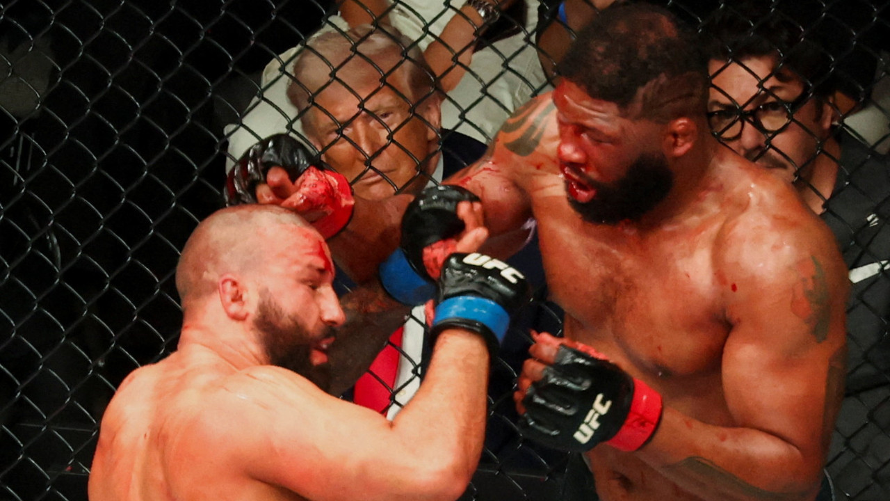 Trump müzakereler sonuçsuz kalırken kafes dövüşü izledi