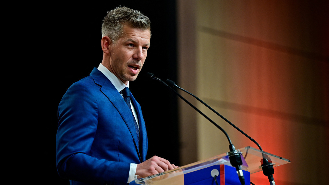 16 yıllık iktidarı deviren yeni liderden dikkat çeken açıklamalar