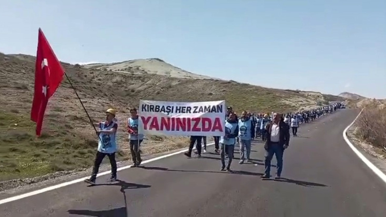 Madenciler Eskişehir'den Ankara'ya yürüyüş başlattı