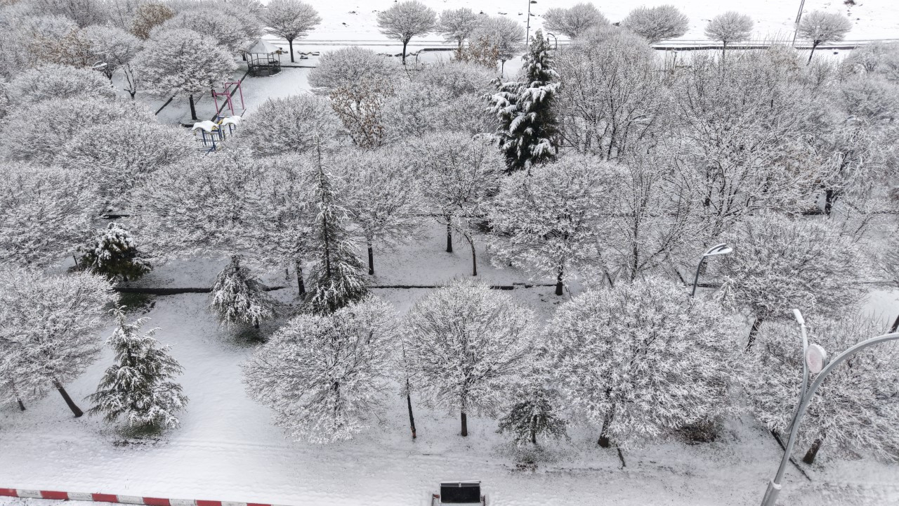 Nisan ayında şaşırtan manzara