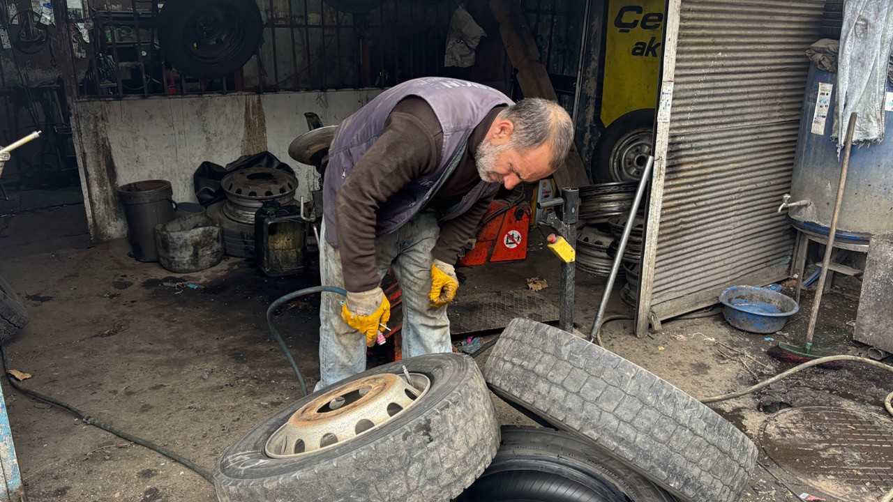 30 yıllık usta uyardı: Kış lastiği 5 derecenin üzerinde tehlike yaratıyor
