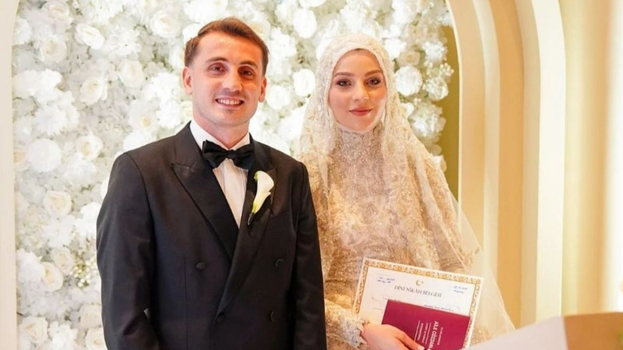 Kerem Aktürkoğlu, baba olacağını açıkladı