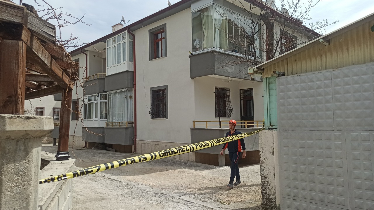 Konya'da korkutan deprem: Binalar tahliye edildi