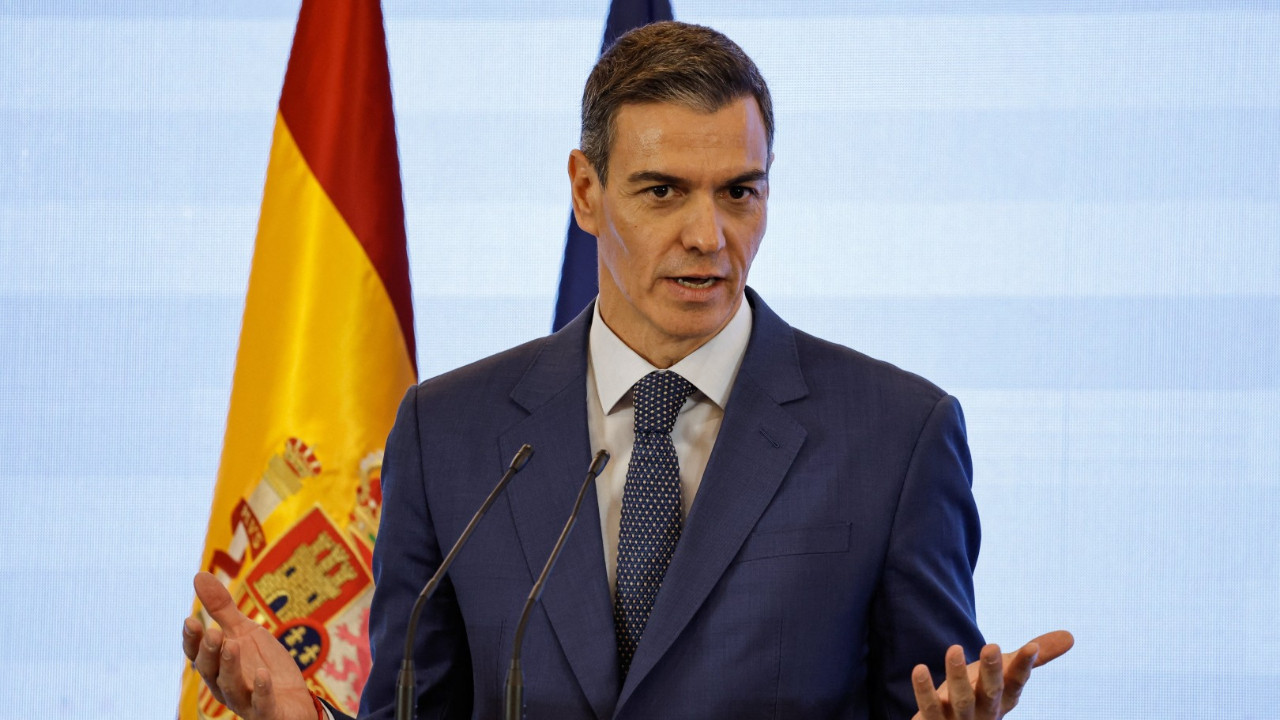 Pedro Sanchez'in göçmen kararına tepki artıyor: Grev yapacaklar