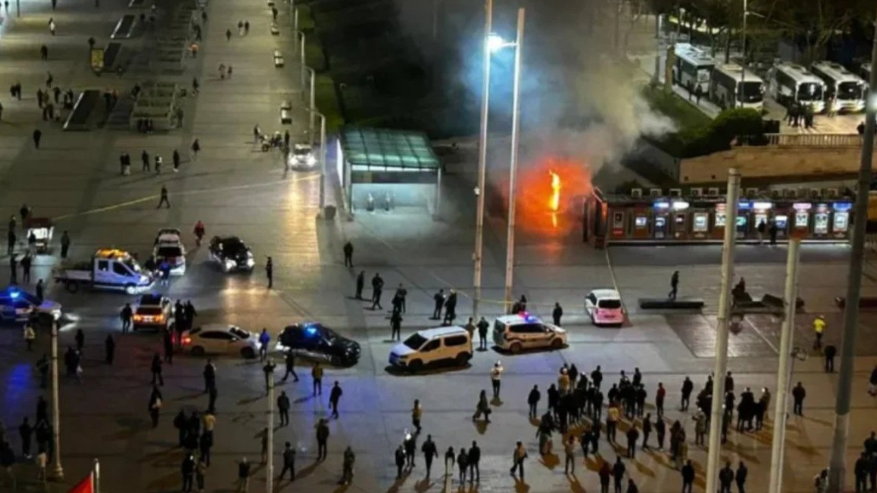 Taksim Metro İstasyonu’nunda yangın paniği
