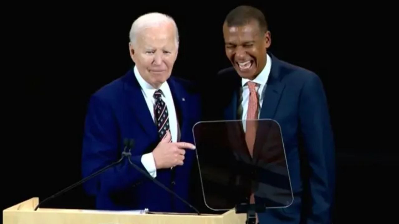 Biden'dan büyük gaf: Sahneye çıkan adamı şaşkına çevirdi