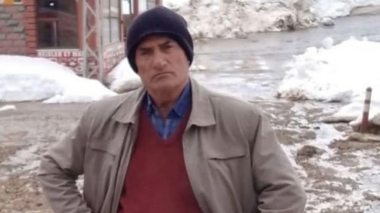 Kamyonet 100 metrelik uçuruma yuvarlandı: 1 ölü