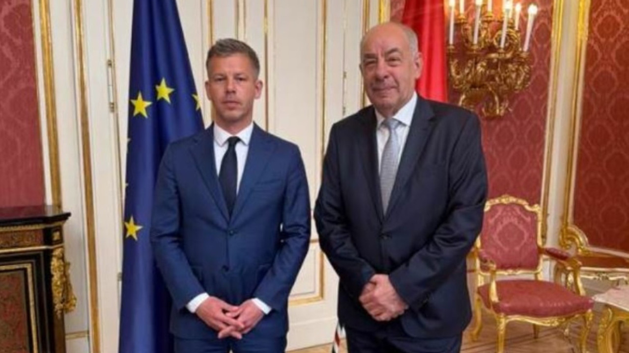 Yeni başbakandan cumhurbaşkanına zehir zemberek sözler: Göreve layık değil