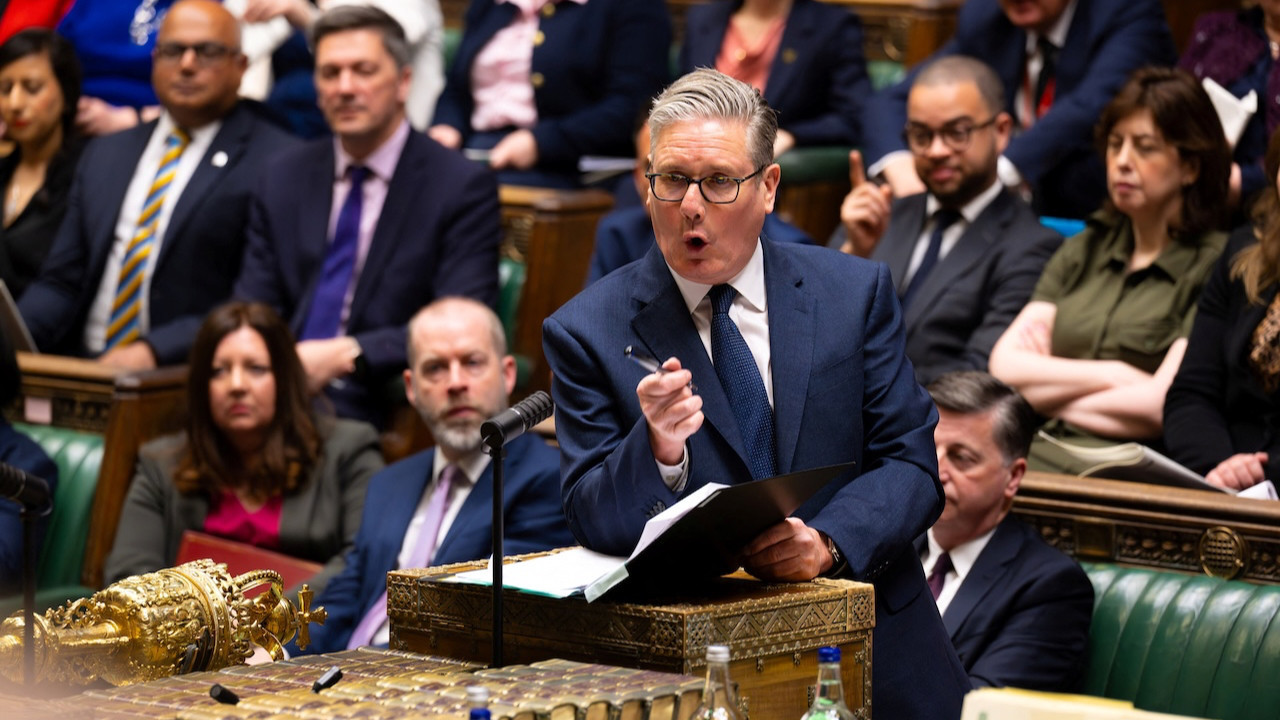 İngiltere Başbakanı sosyal medya devlerine çağrıda bulundu