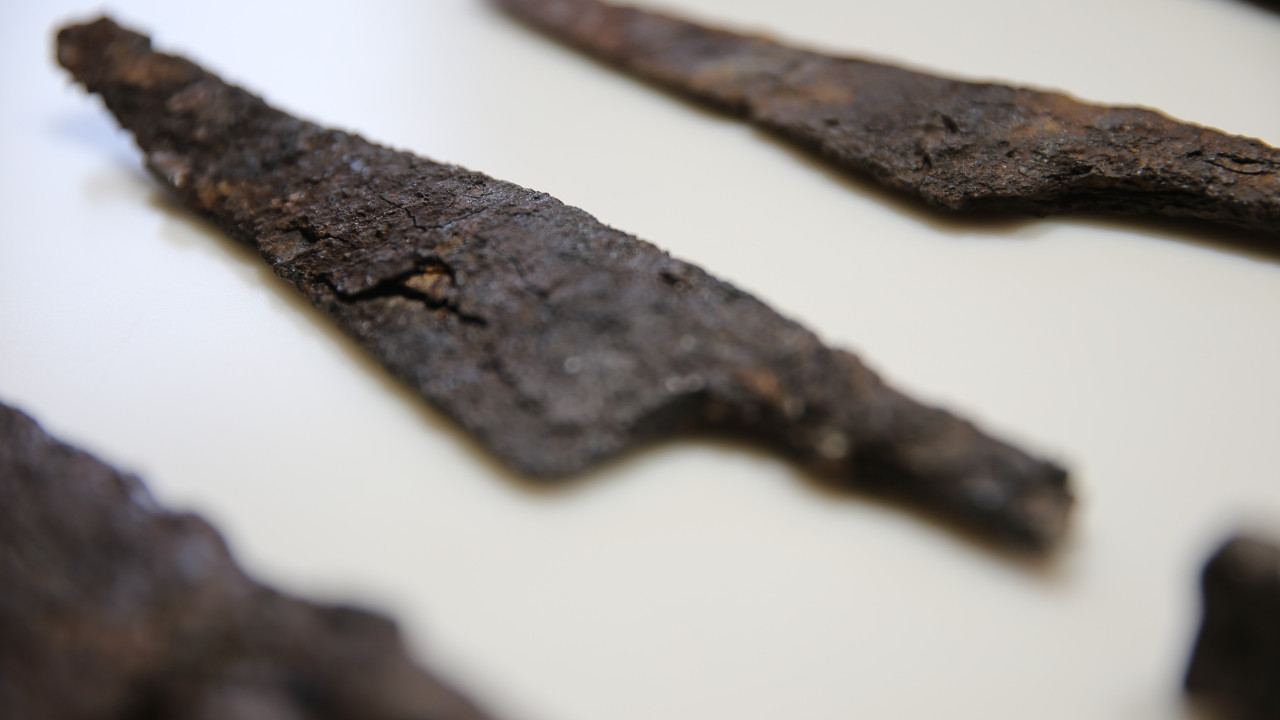 1500 yıllık bıçaklar gün yüzüne çıktı