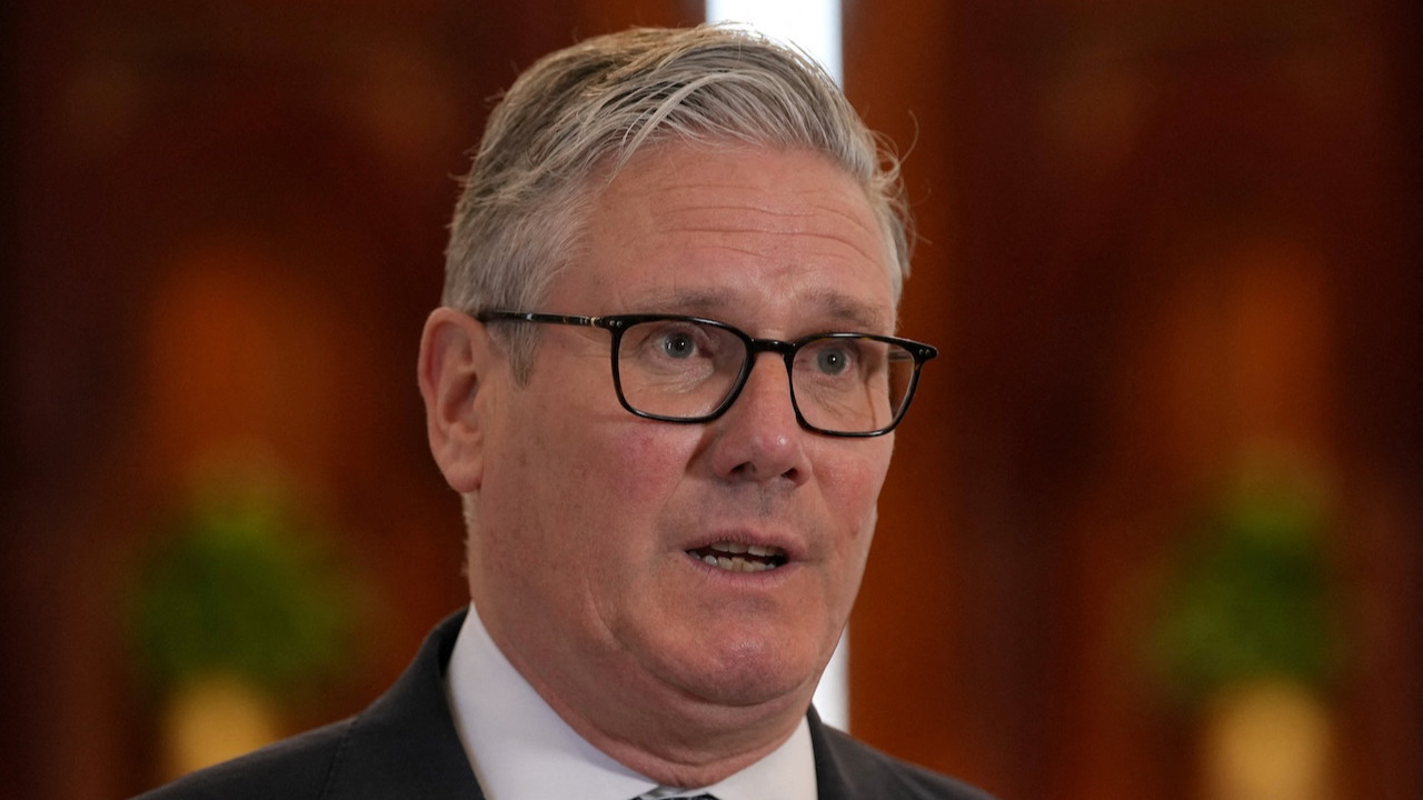 Başbakanın koltuğu sallantıda: Epstein başını yaktı