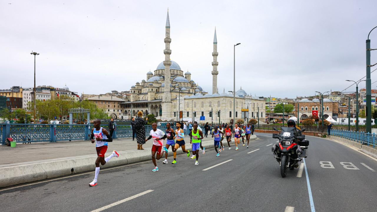 Türkiye İş Bankası 12. İstanbul Yarı Maratonu pazar günü koşuluyor