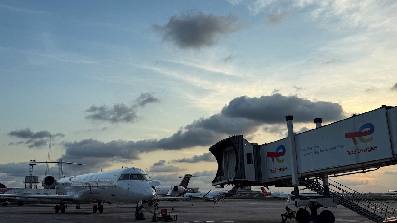 Jet yakıtı fiyatları arttı, bakandan havayolu şirketlerine çağrı geldi