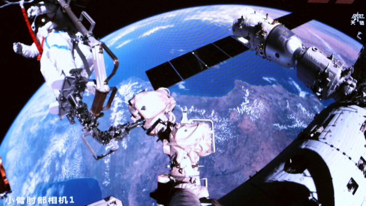 Taykonotlar uzay yürüyüşünü gerçekleştirdi