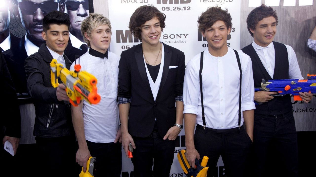 İki şarkıcı birbirine girdi, Netflix projesi iptal oldu