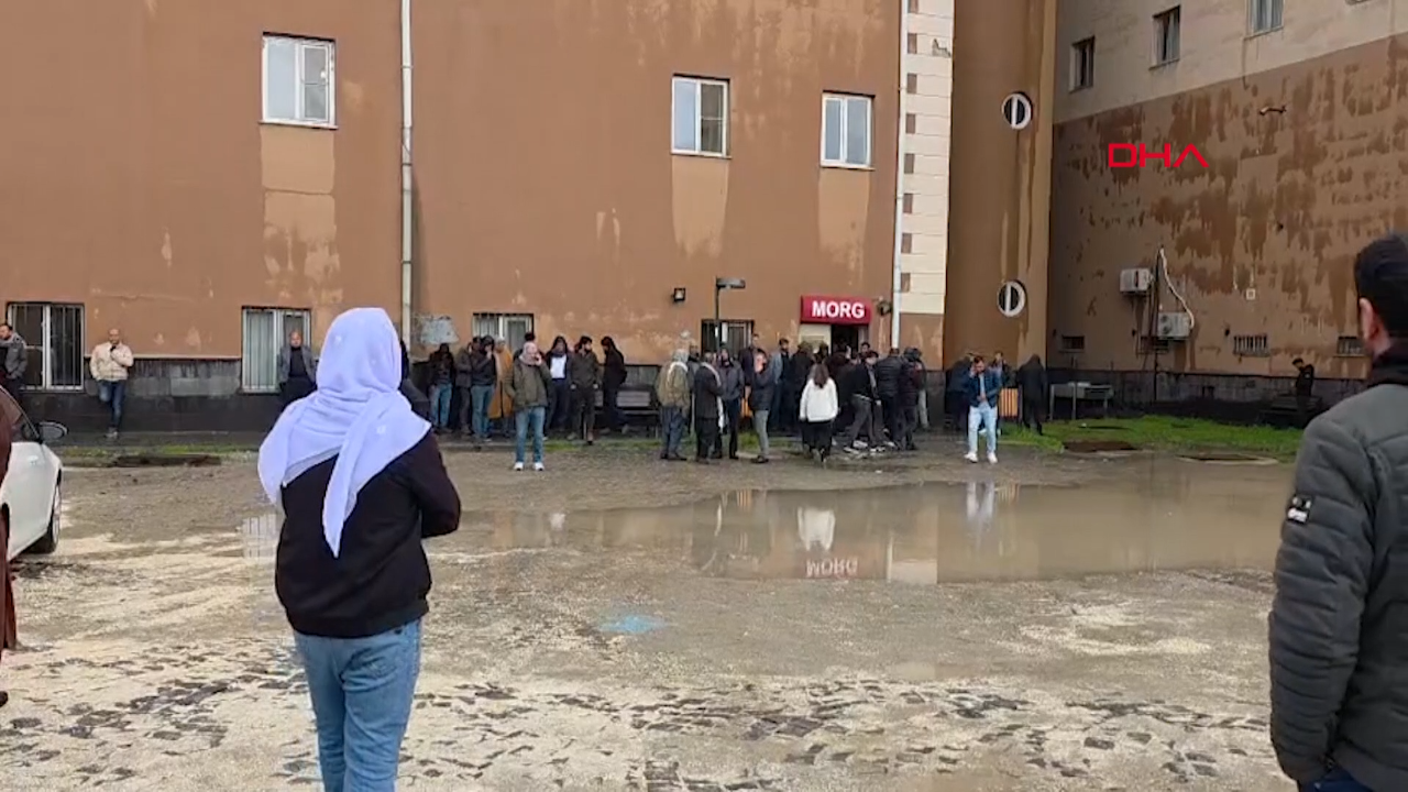 Okul bahçesinde facia: 2 çocuk öldü