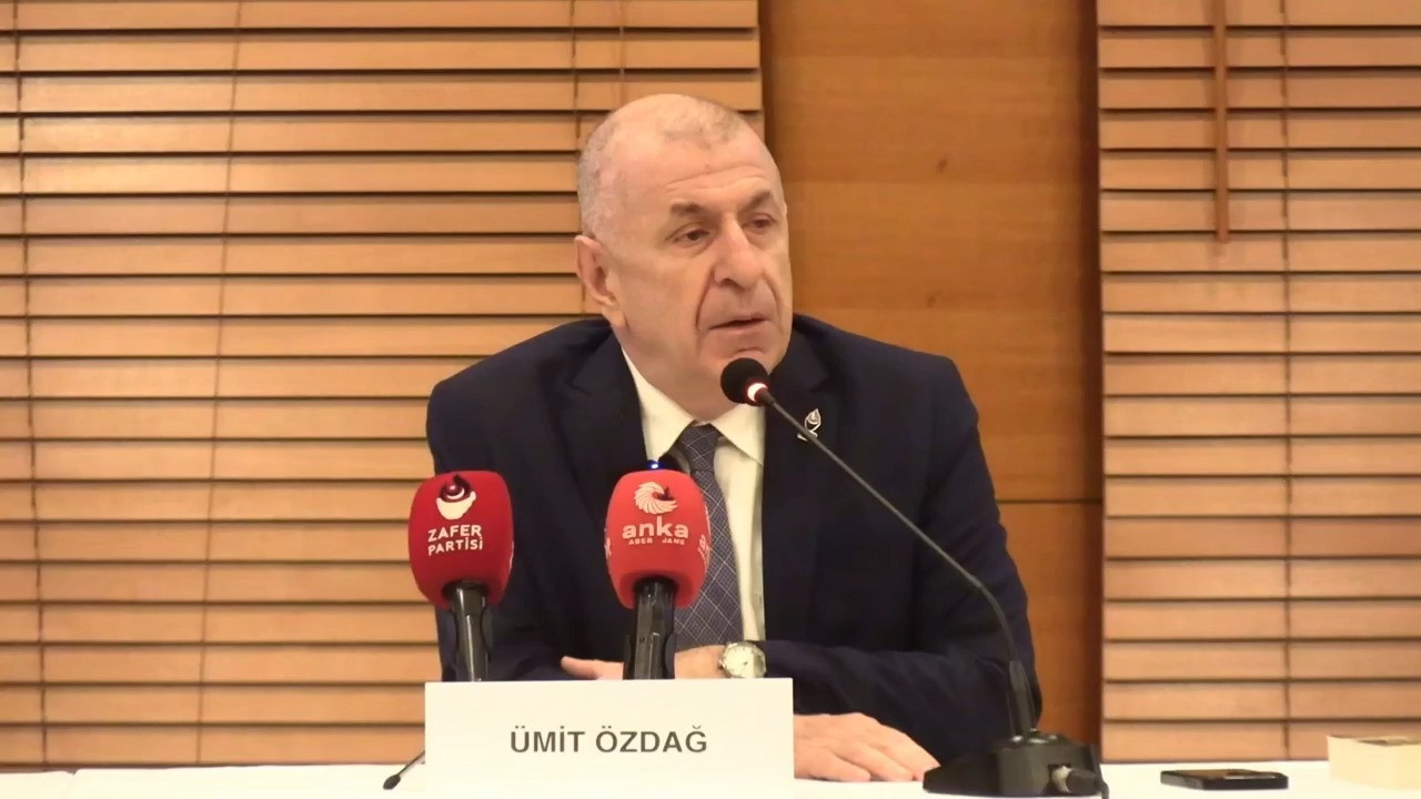 Özdağ: Türkiye'de terörün zirveye çıktığı dönemde bile ortaokulda kan dökülmemişti