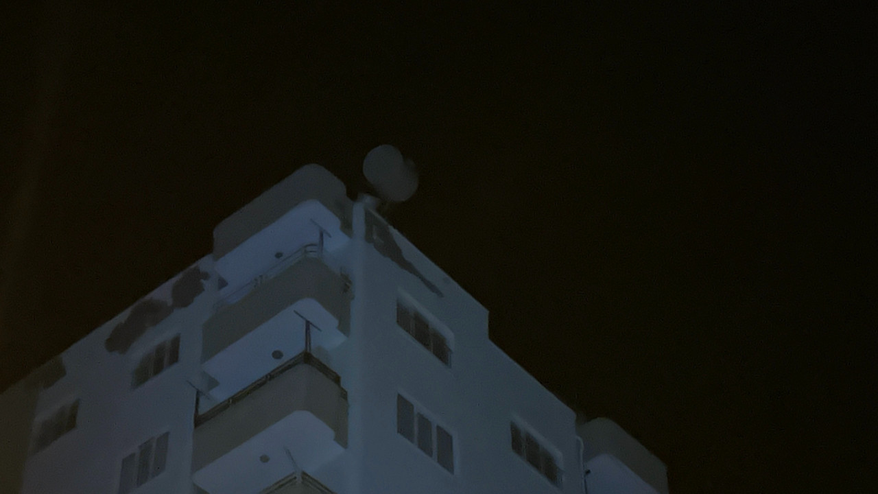 Şiddetli fırtına güneş enerjilerini yerinden söktü