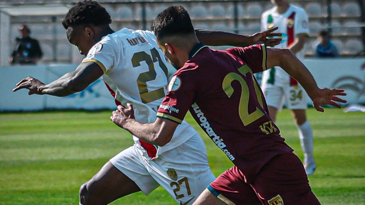 Amedspor'a Süper Lig yolunda Bandırma'da şok: Esenler 2'nci sırayı kaptı