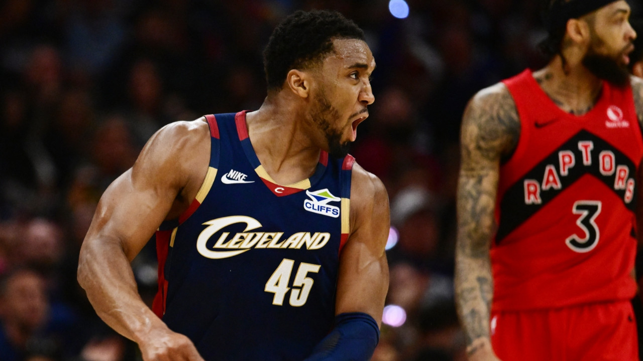 Cleveland, seriye Mitchell şovuyla başladı: 126-113