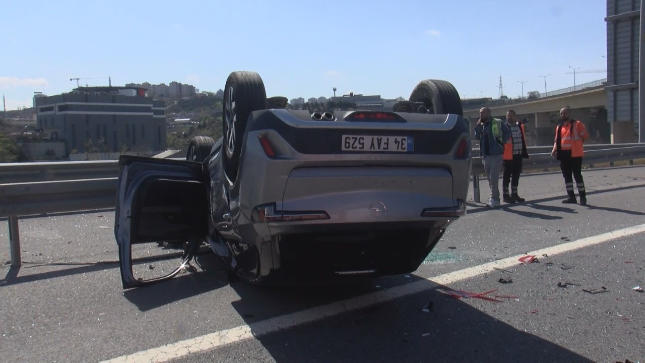 İstanbul'da feci kaza: Yaralılar var