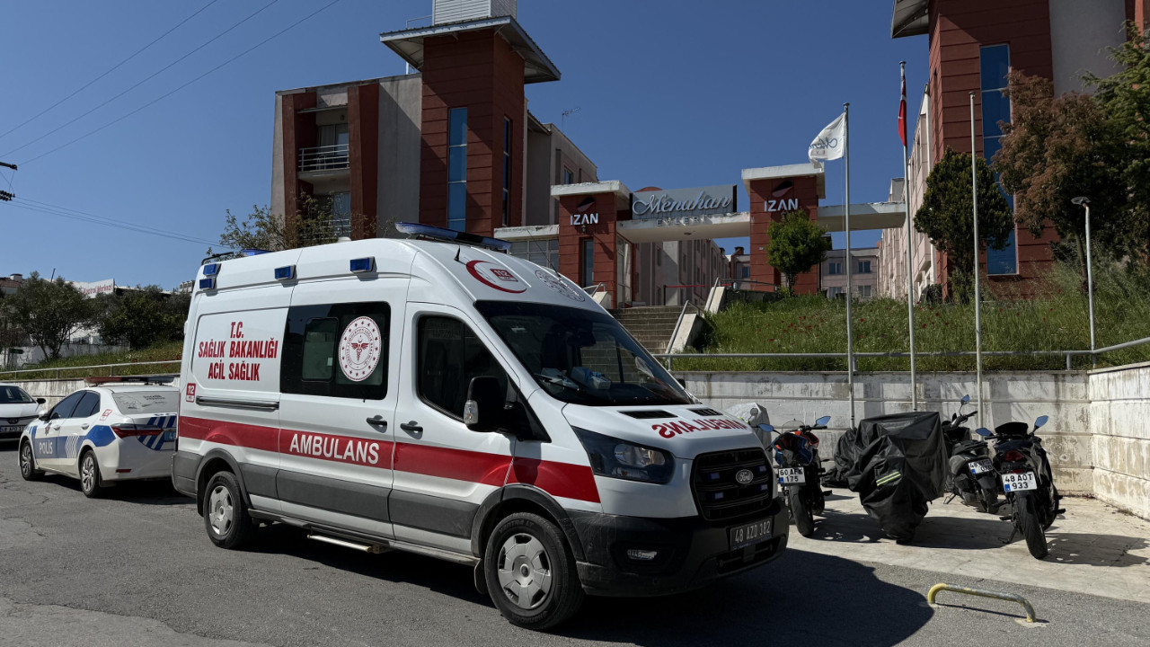 Teğmen evinde silahla vurulmuş halde ölü bulundu