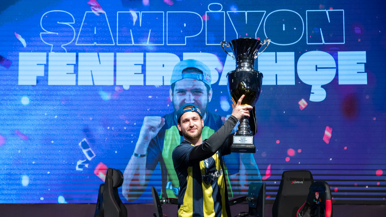 eSüper Lig'de şampiyon Fenerbahçe