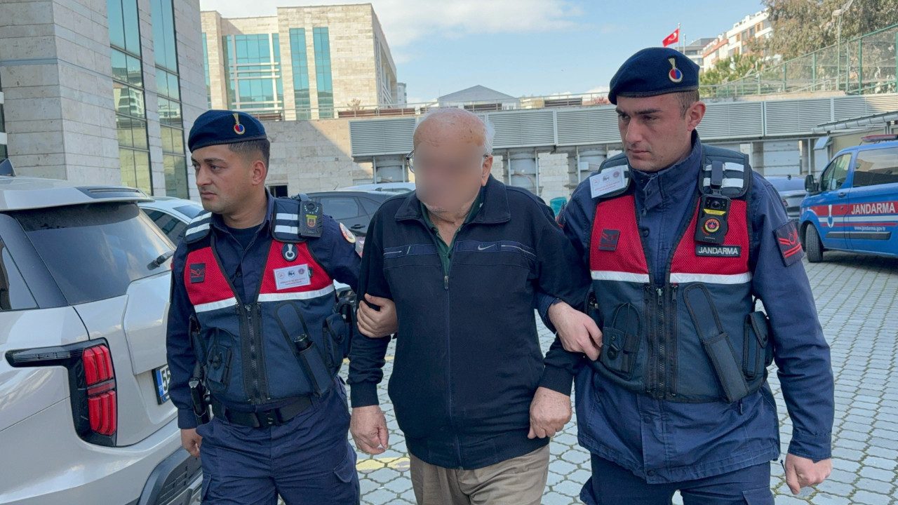 Komşusunu tüfekle tehdit eden yaşlı adam gözaltına alındı