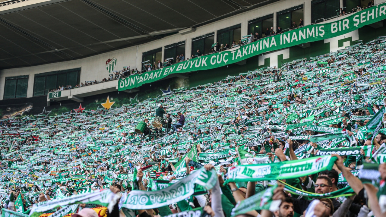 Bursaspor'da 39 bin kombine bilet tükendi: Gelecek sezon kapalı gişe