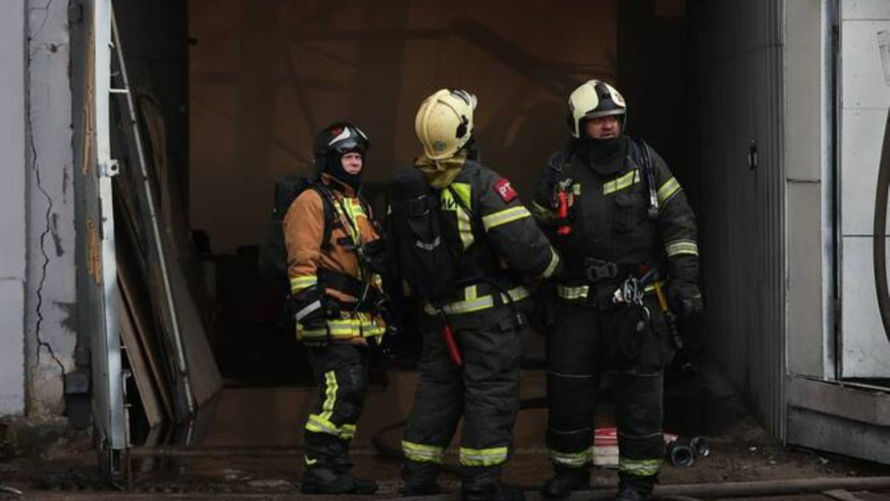 İHA saldırısında apartman çöktü