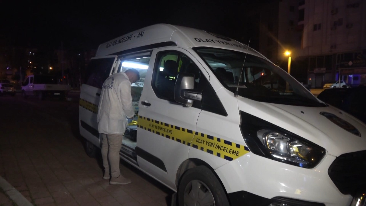 Vatandaşlar fark etti: Yol kenarında yatan genç yaşamını yitirdi