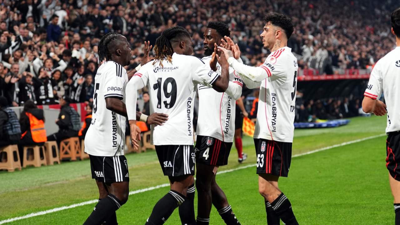 Beşiktaş, Alanyaspor'u 3 golle geçti, kupada yarı finale yükseldi