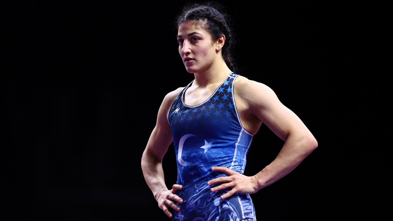 Elvira Kamaloğlu, Avrupa Şampiyonası'nda finale çıktı