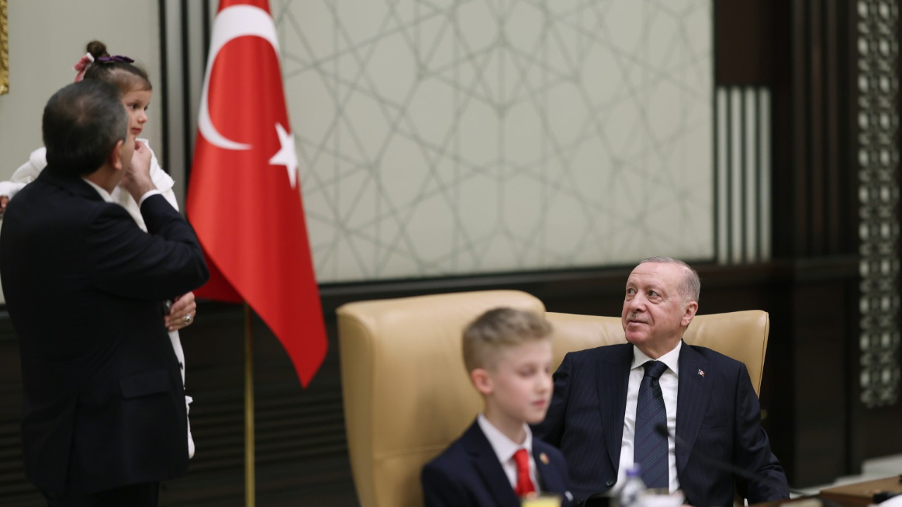 Erdoğan: Bu koltuklarda sizler oturacaksınız