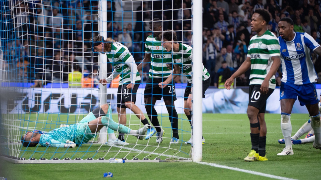 Sporting Lizbon, Porto'yu eleyip finale çıktı