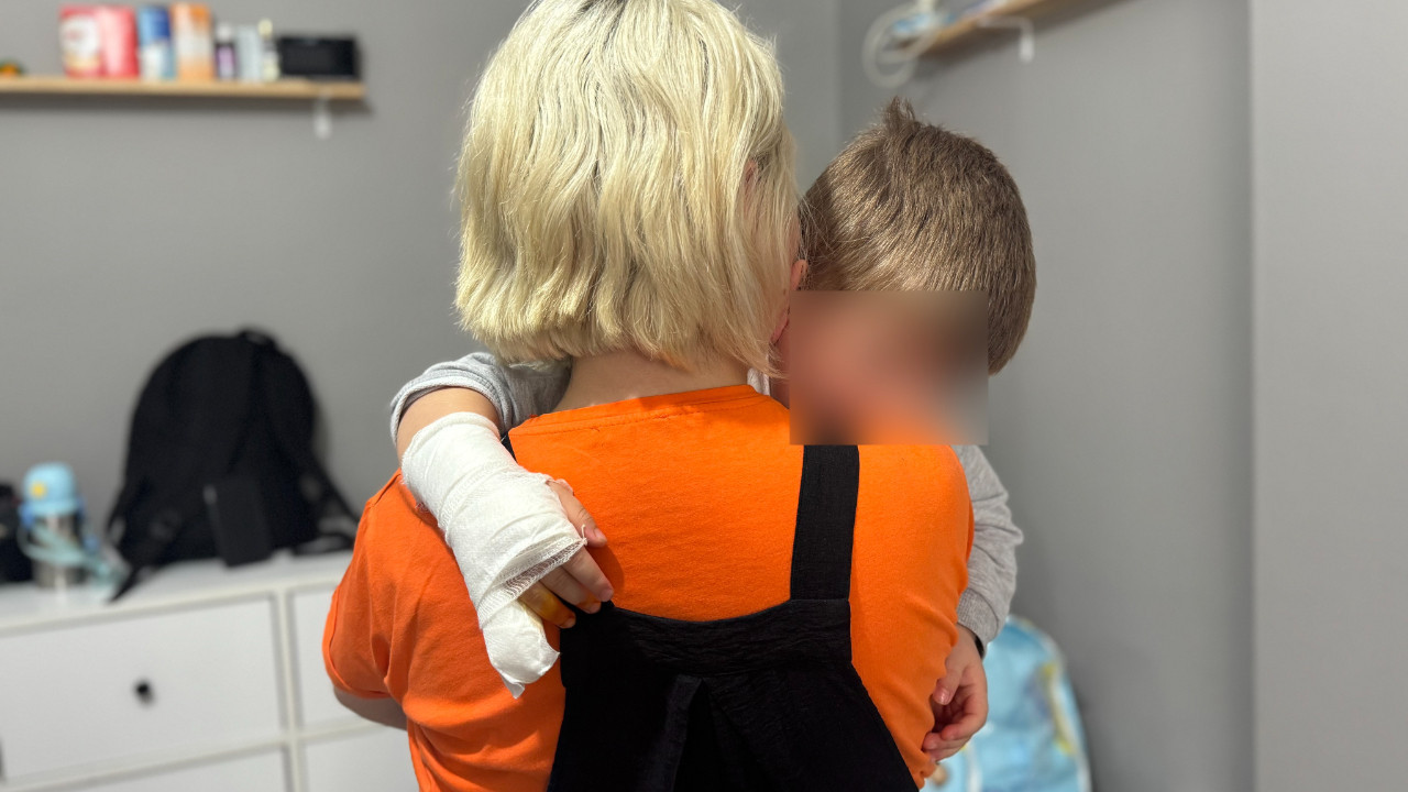 AVM'deki kazada 3 yaşındaki çocuk parmağını kaybetti