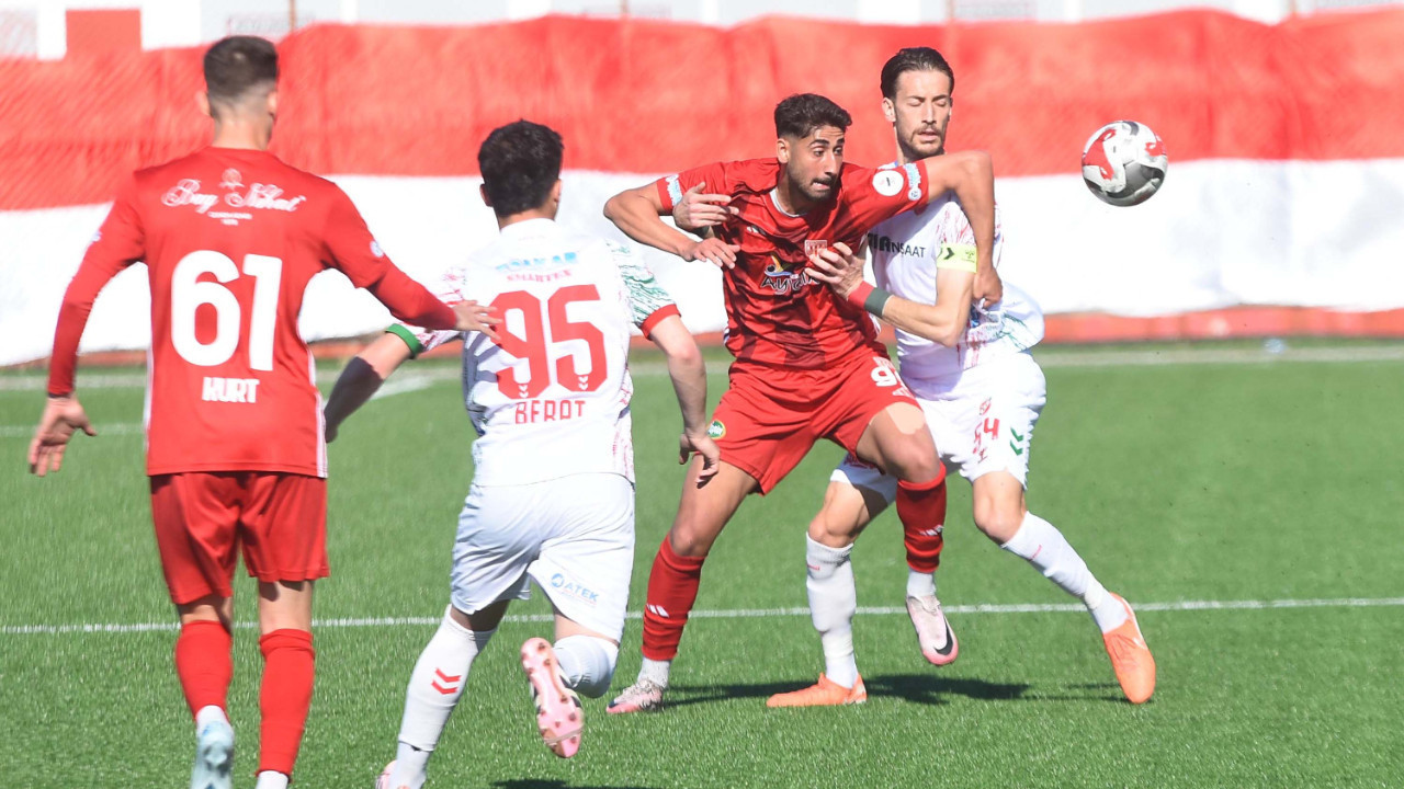 Ayvalıkgücü ve Karşıyaka yenişemedi