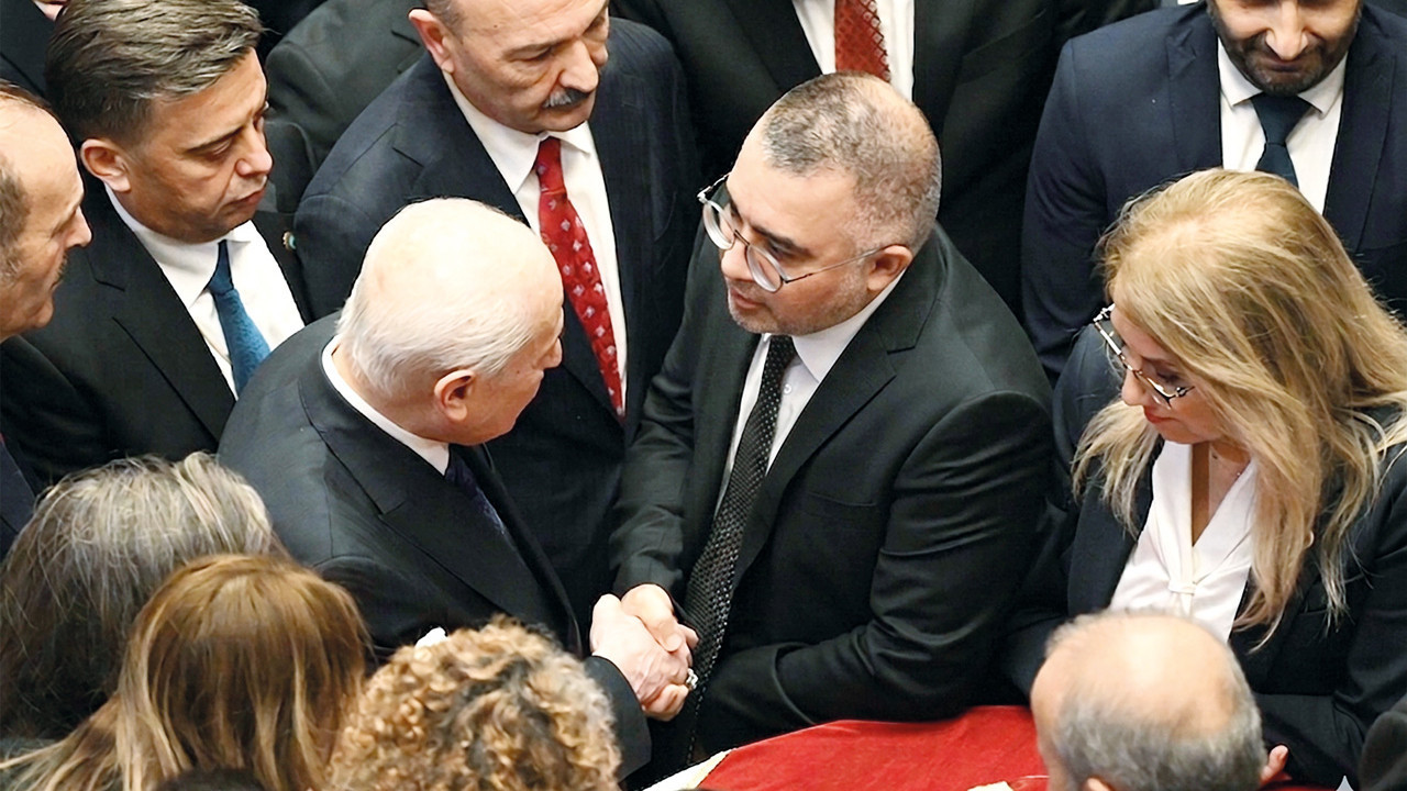 Meclis resepsiyonunda planlı karşılaşmama