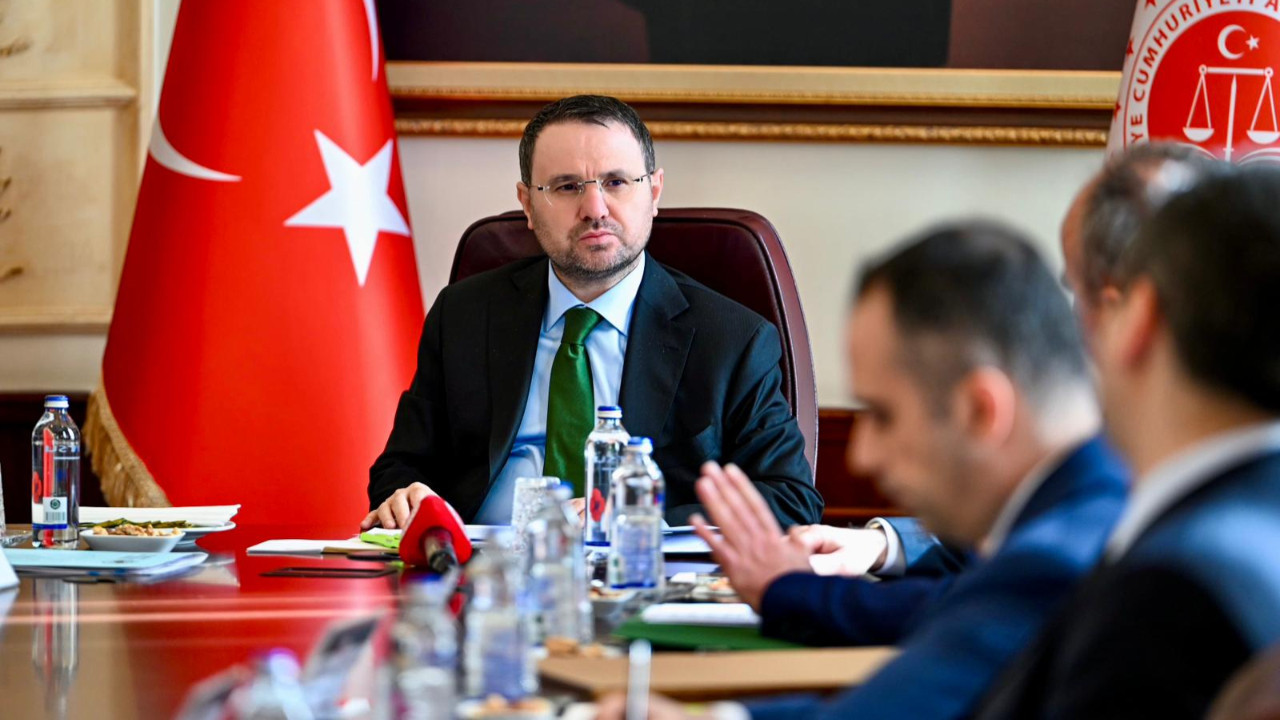 Adalet Bakanı Gürlek'ten yapay zeka eleştirisi