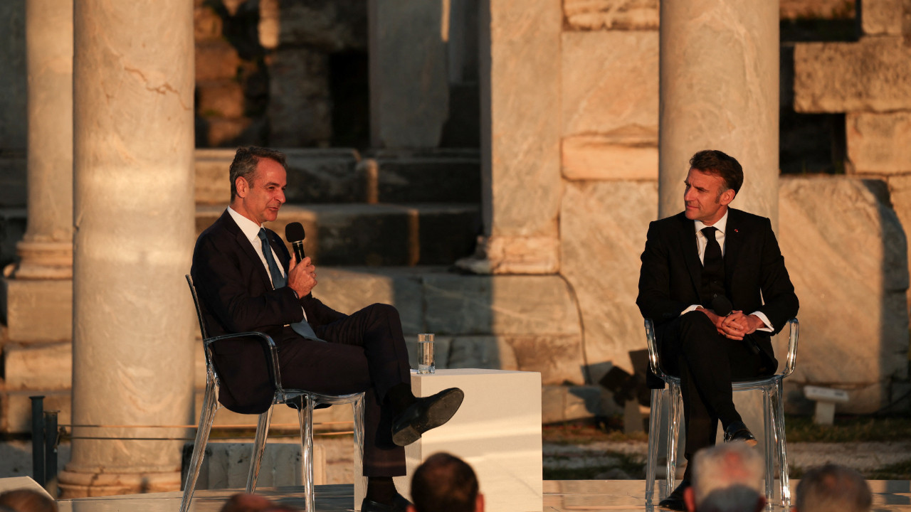 Ankara-Atina gerilimini hatırlattı: Macron'dan Yunanistan'a destek mesajı