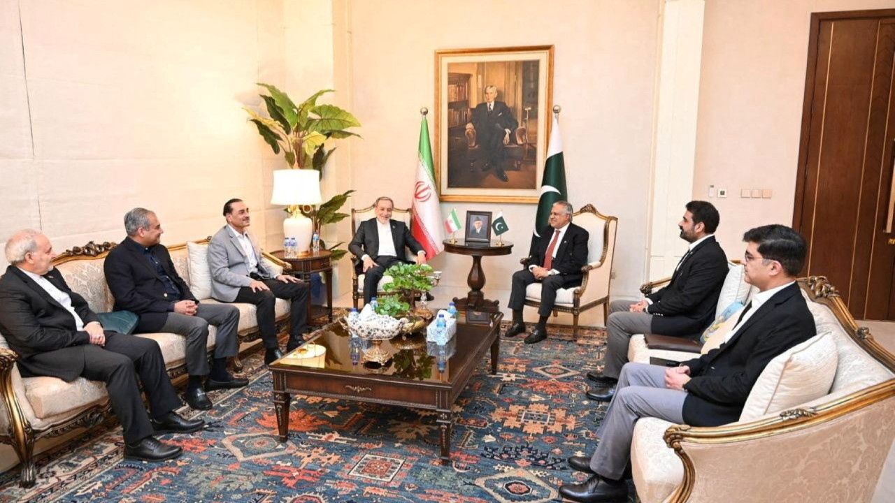 Ateşkes belirsizliği sürerken Pakistan'da kritik görüşme