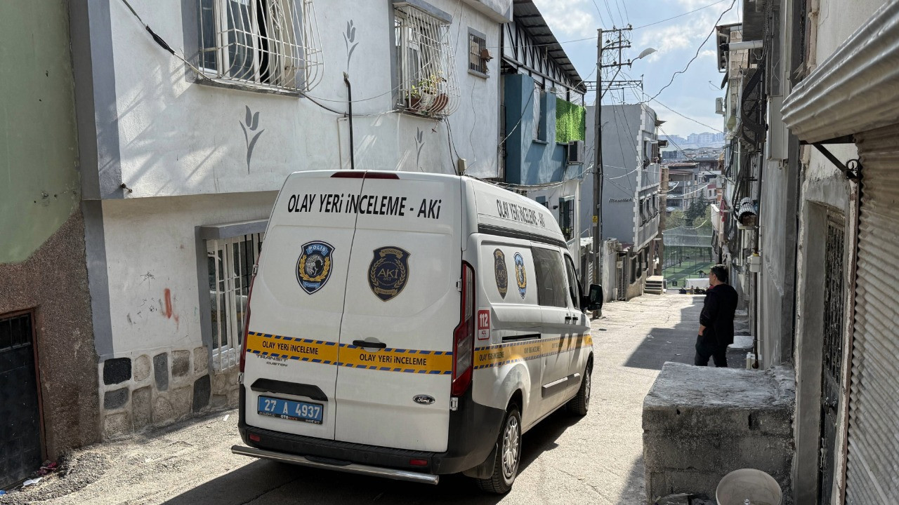 Babasını öldüren 14 yaşındaki kız tutuklandı