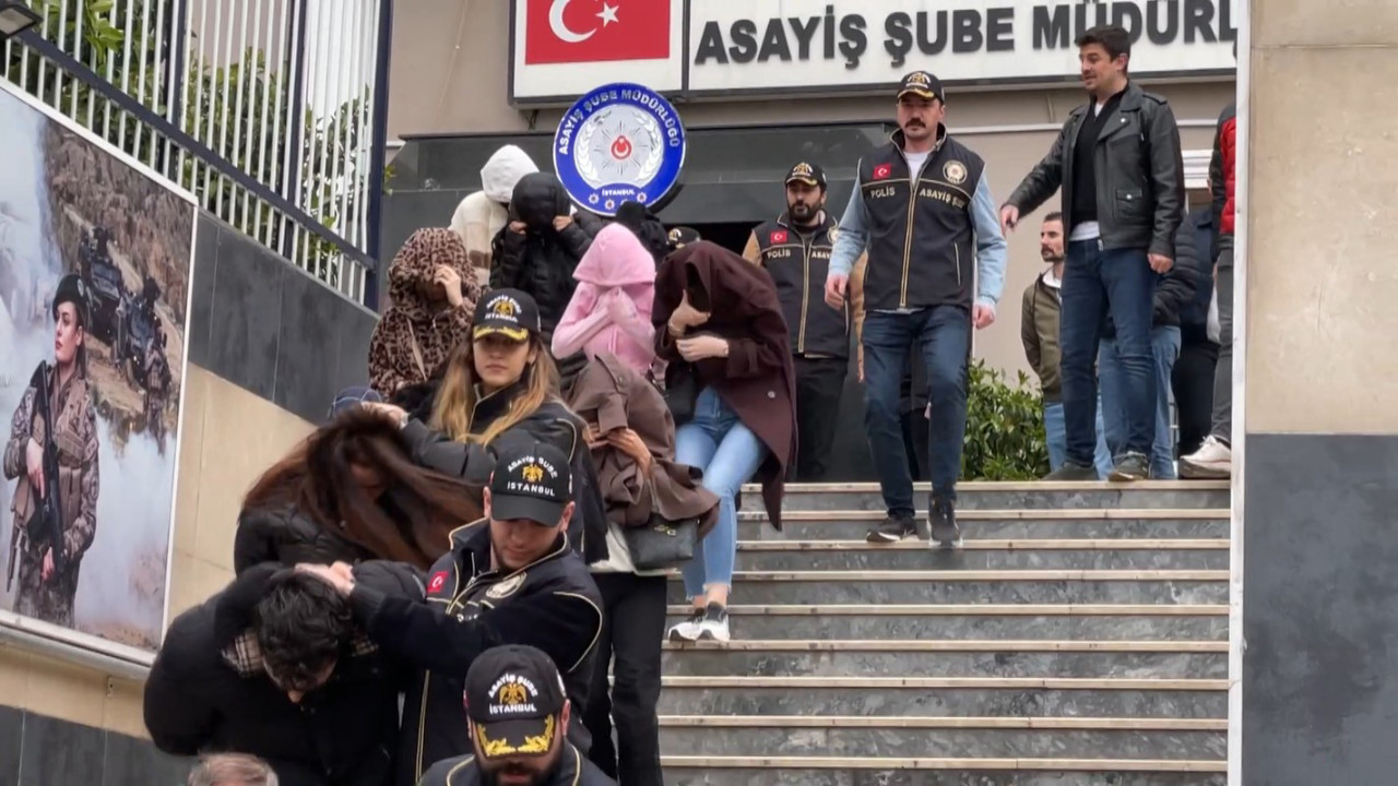 Fuhuş operasyonunda 52 kadın kurtarıldı: 14 tutuklama