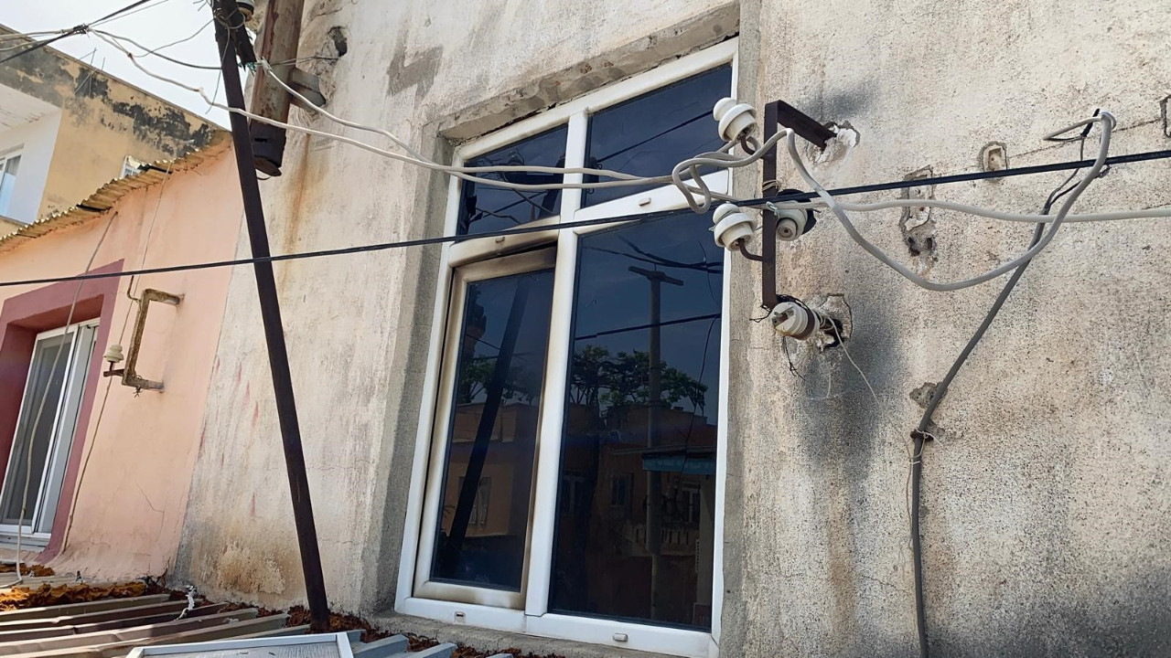 Yaşlı adam odasında çıkan yangında öldü