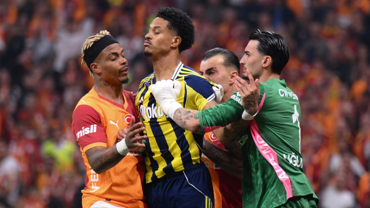 Galatasaray-Fenerbahçe derbisinde gerginlik: Uğurcan Çakır ile Oosterwolde kapıştı