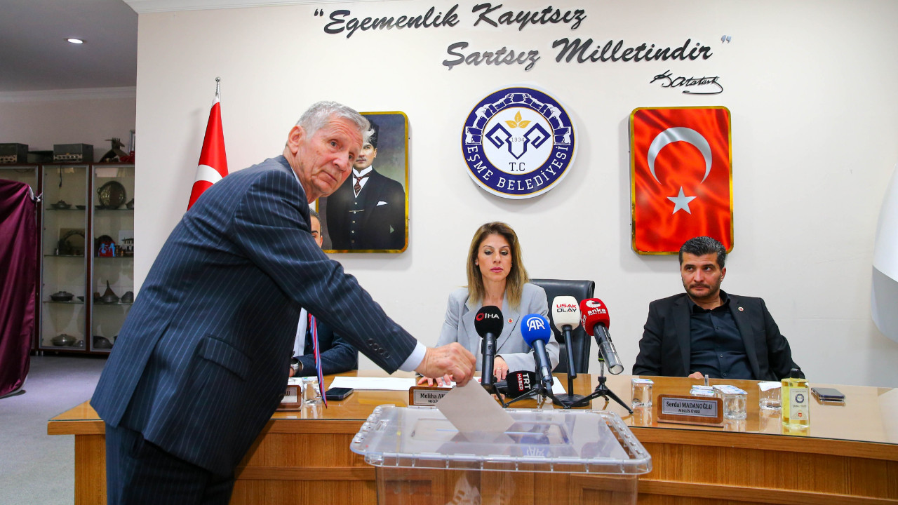 Eşme'de başkan vekili seçildi