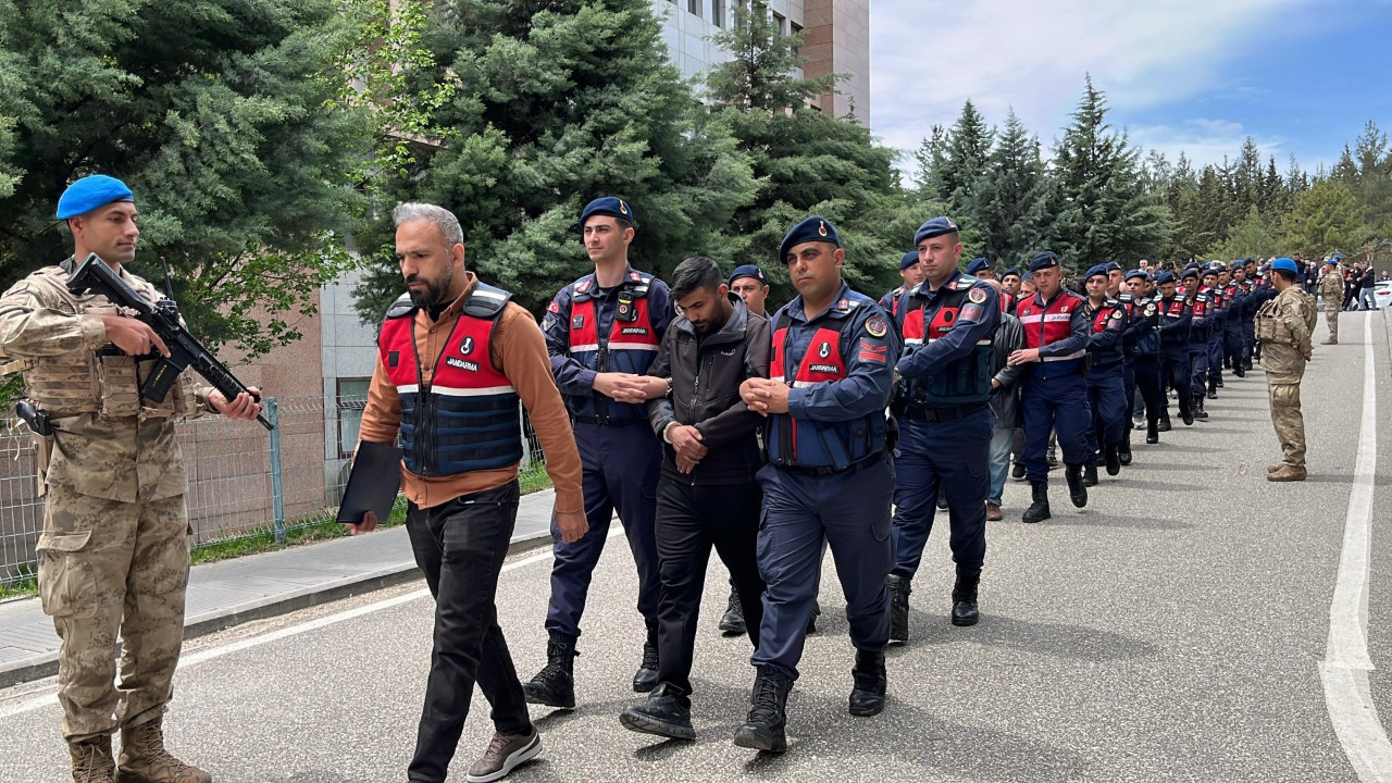 Milyarları Kapalı Çarşı'da aklamışlar: Banka hesaplarına el konuldu