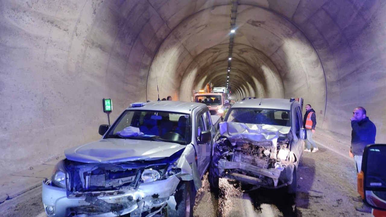 Tünelde kaza: 7 yaralı